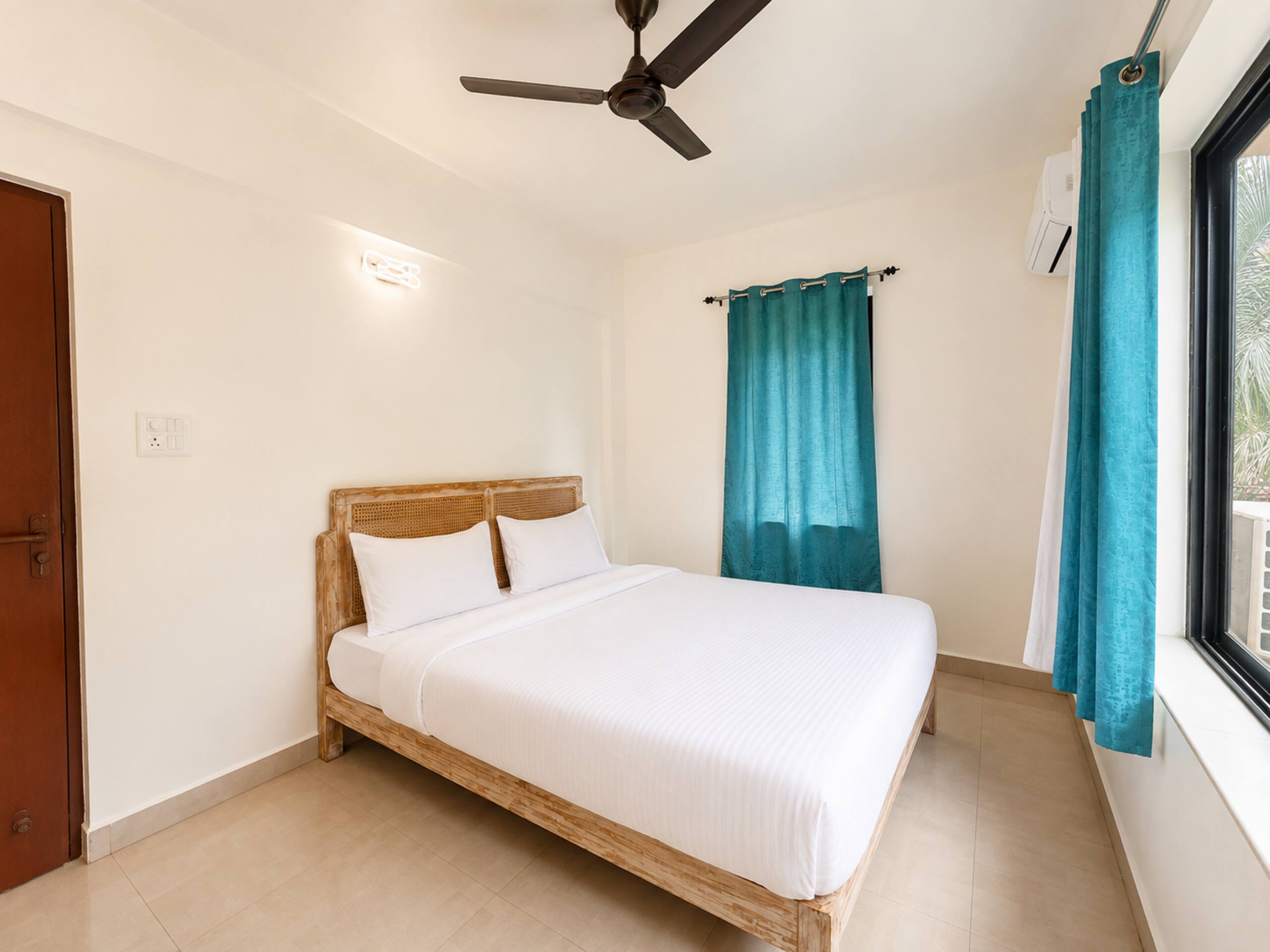 Casa Blanca 2BHK in Vagator | Pool | Walk to Beach 6