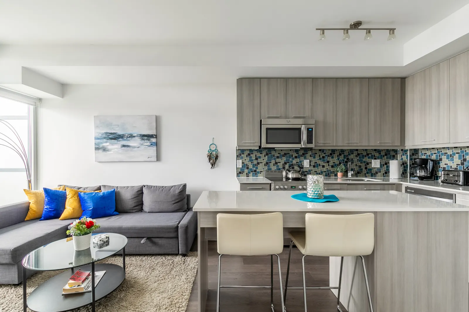 Modern Stylish 1BR • Trendy King East