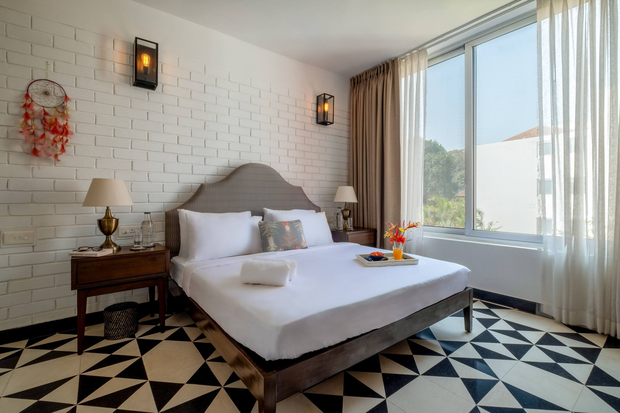 ElArbol |Minimalist 2bhk |Pvt Balcony |AC — photo 2