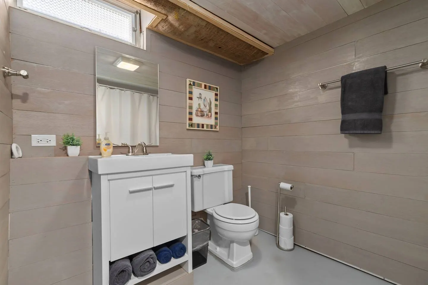 Comfy 3BR Sleeps 7 Mins to DT Lambeau 25 min 13