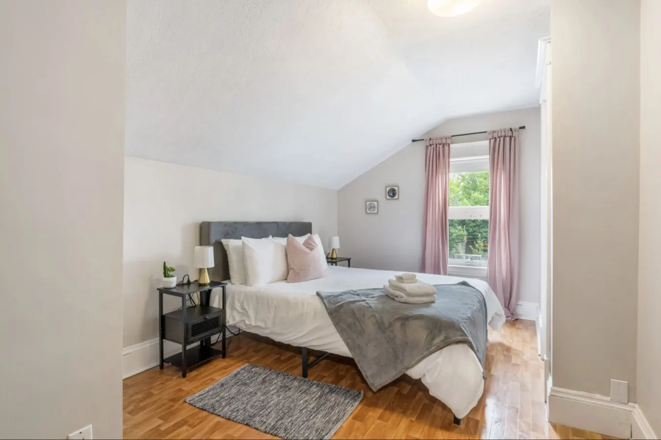 3-Bedroom Stay near Hospitals 9