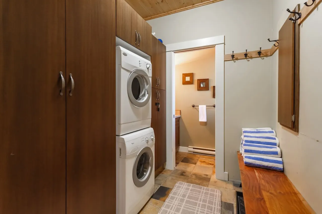 Apex Mountain ~ Trailside Lodge ~ BC Reg#PM813252224 17