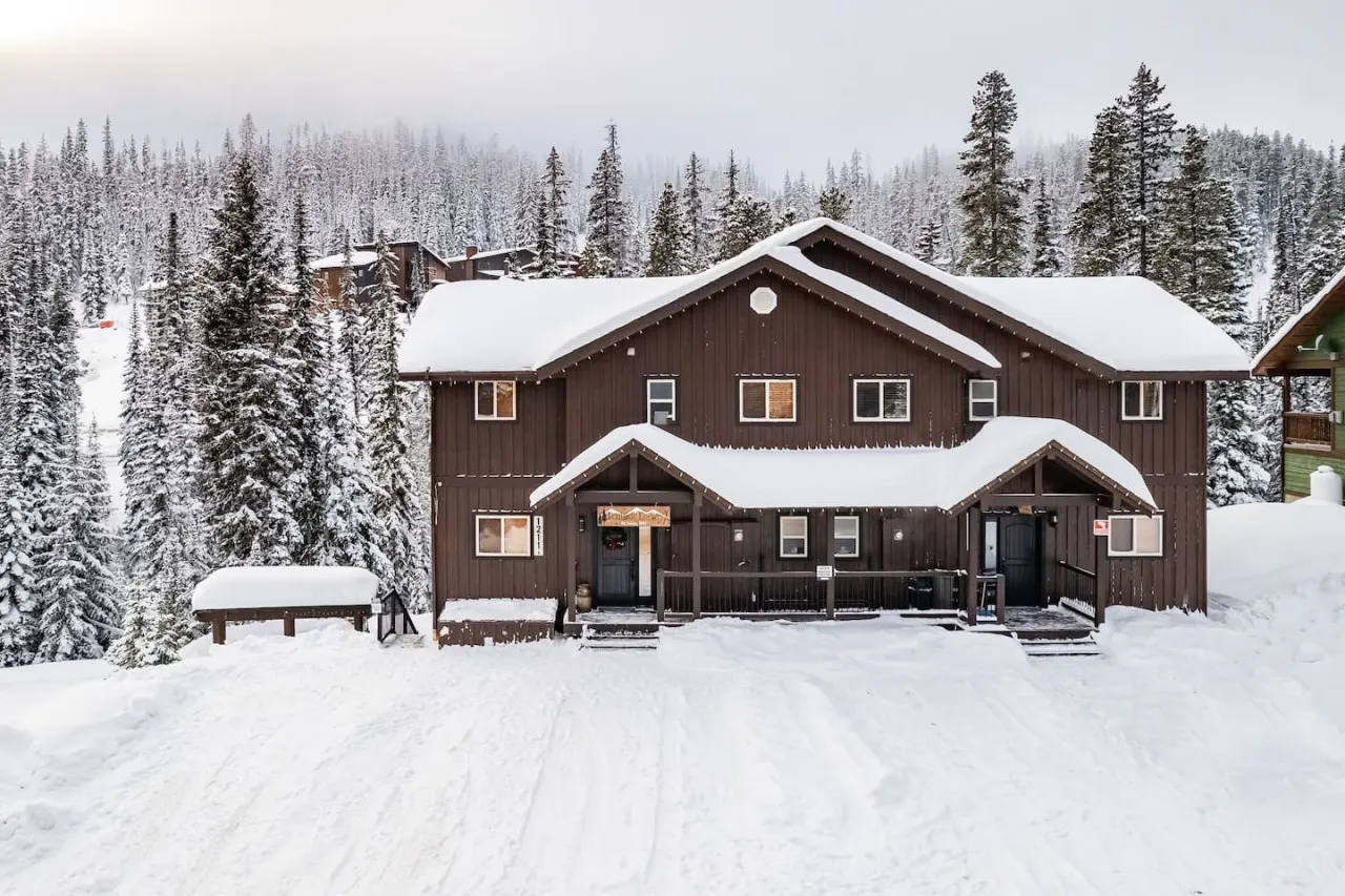 Apex Mountain ~ Trailside Lodge ~ BC Reg#PM813252224 6