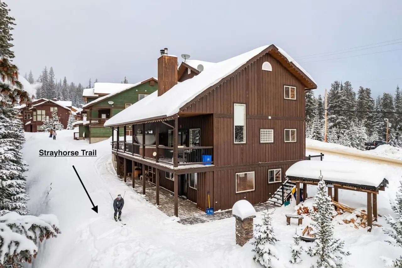 Apex Mountain ~ Trailside Lodge ~ BC Reg#PM813252224 7