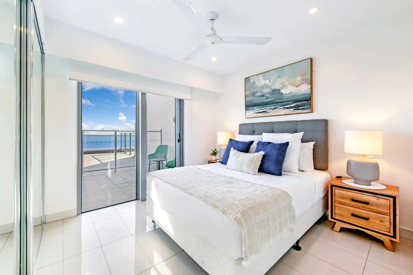 Seaview Haven: Ocean Vistas ~ Gym ~ Pool ~ Parking 15