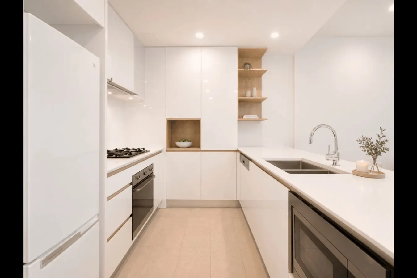 Modern 2BR Waterloo Apt | Parking & Balcony — photo 4
