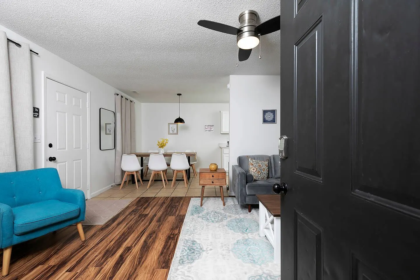 Charming 3 Bed 2 Bath Renovated Farmhouse — photo 4