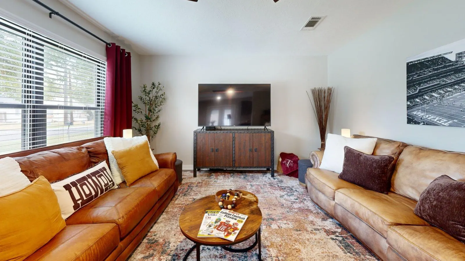 *NEW* Hullabaloo Hangout - 1.1 miles to Kyle Field! 9