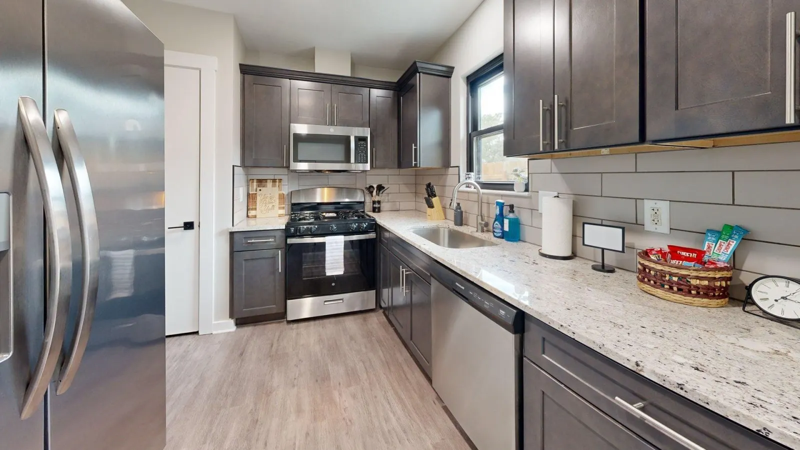*NEW* Hullabaloo Hangout - 1.1 miles to Kyle Field! 11