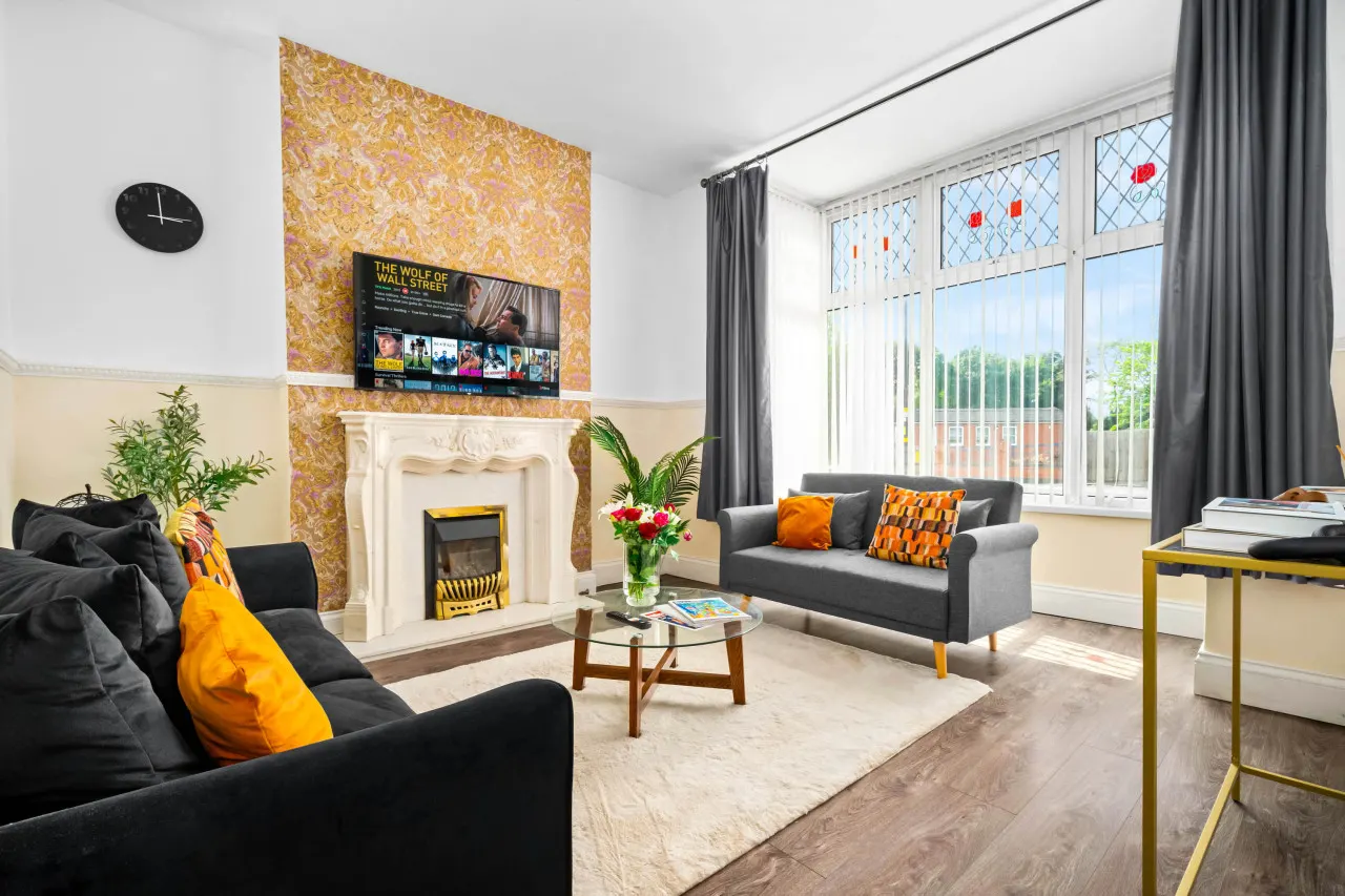 Edgbaston Townhouse - 6 Bedrooms -Parking -Terrace 9