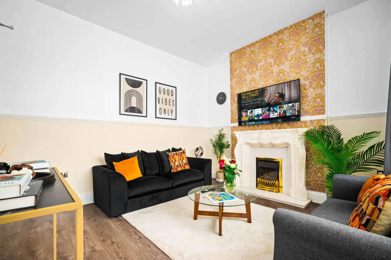 Edgbaston Townhouse - 6 Bedrooms -Parking -Terrace 13