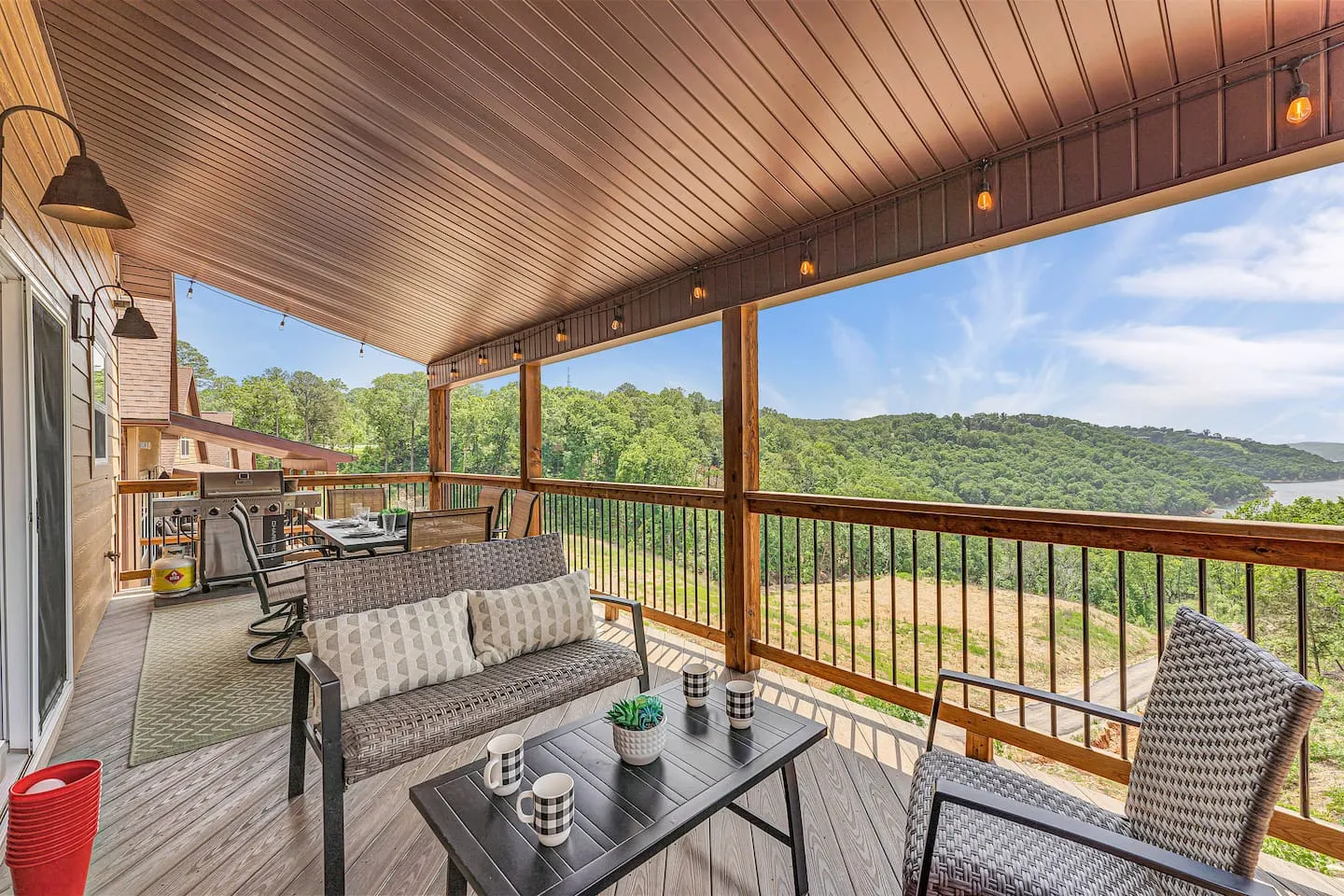 Lake Views, Pools/Outdoor Fireplace/TV and Hot Tub 12