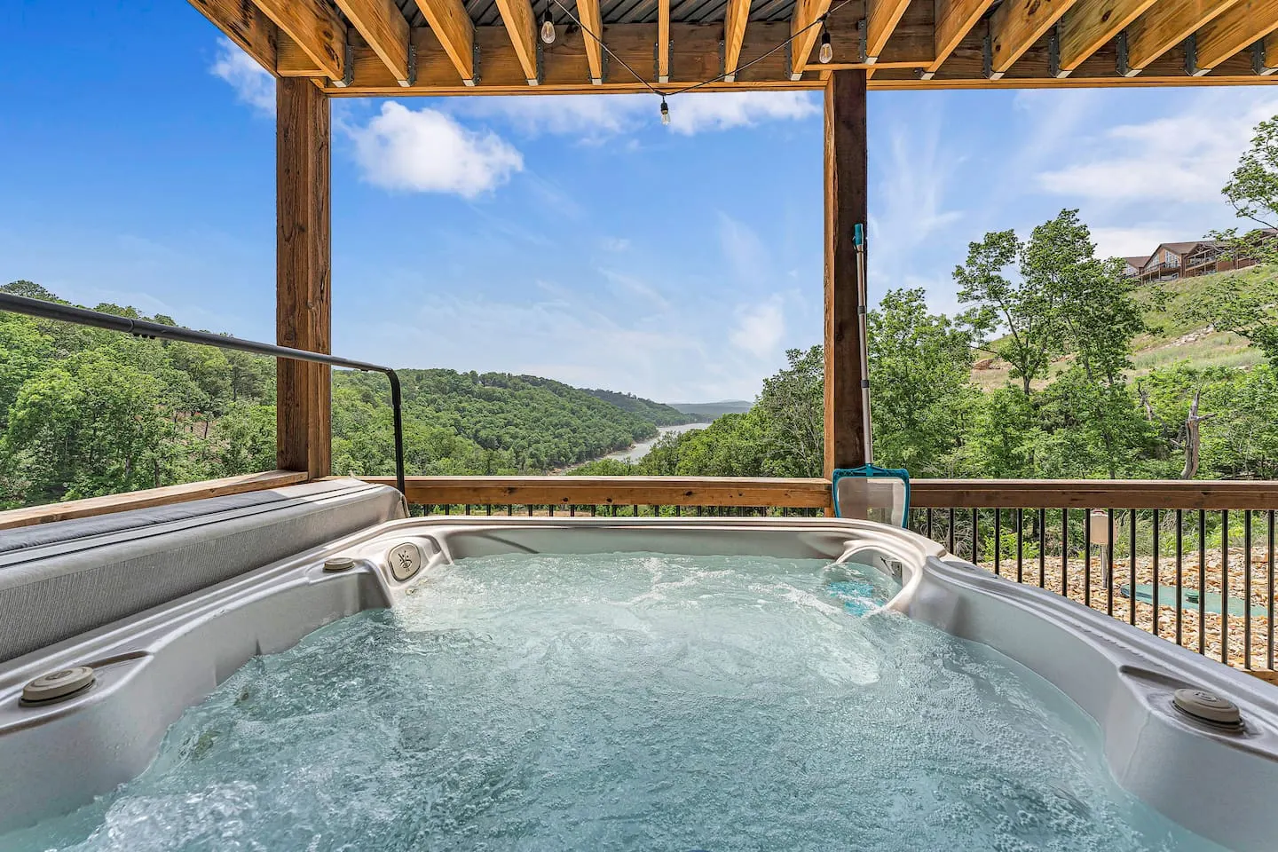 Lake Views, Pools/Outdoor Fireplace/TV and Hot Tub 4