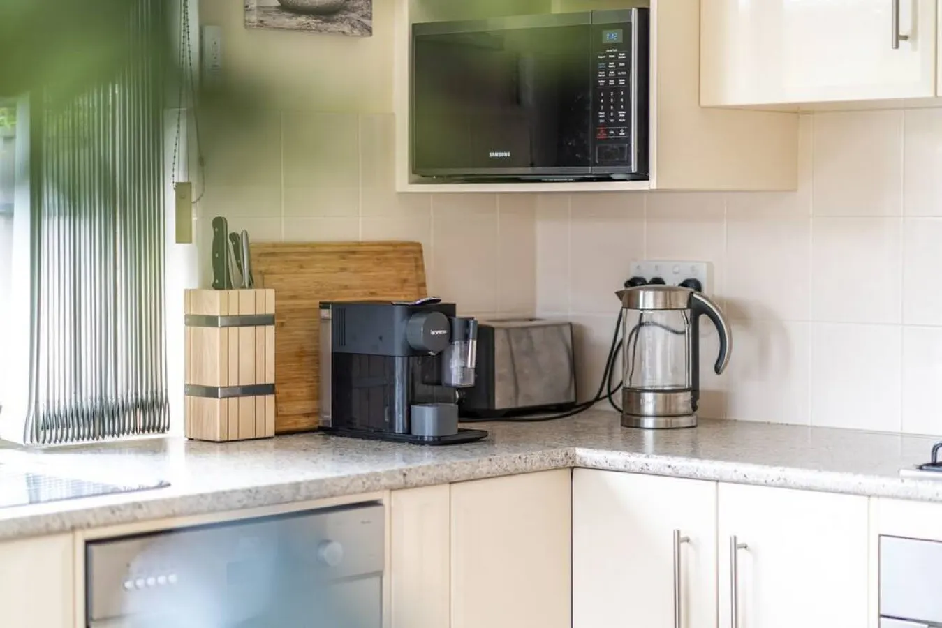 Captivating in Camden 2BR Wifi Parking 10