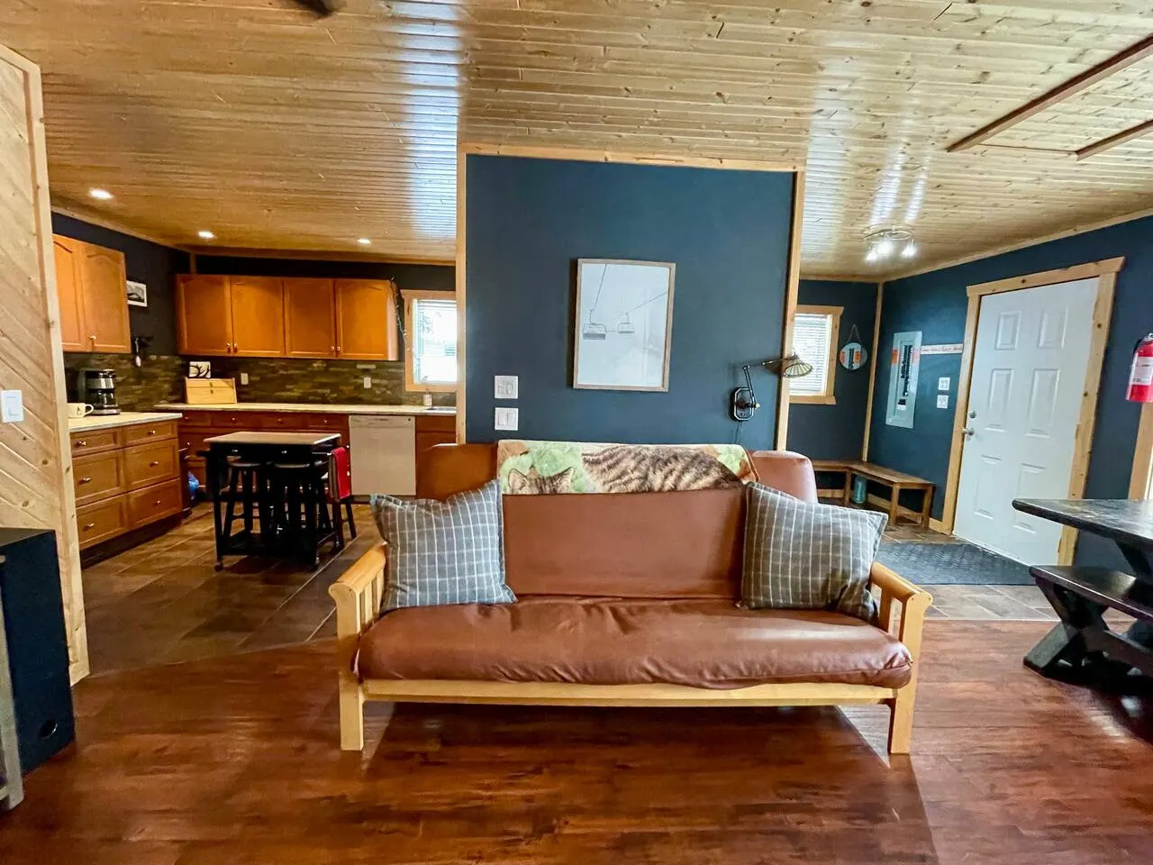 Apex Mountain ~ Mountain Air Retreat ~ BC Reg#H158375995 17