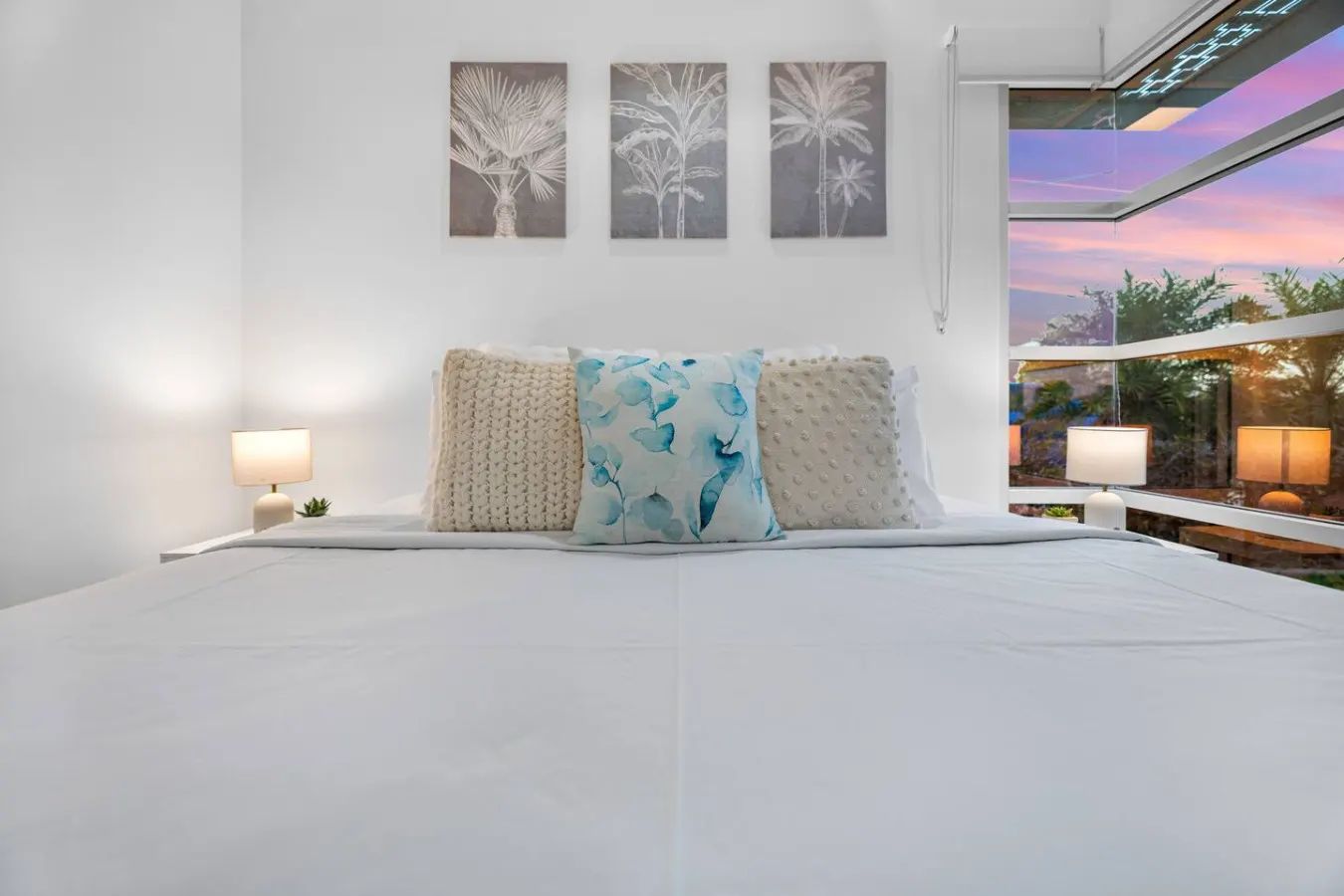Zenhouse Solstice: Designer 4-BR Executive Retreat 9