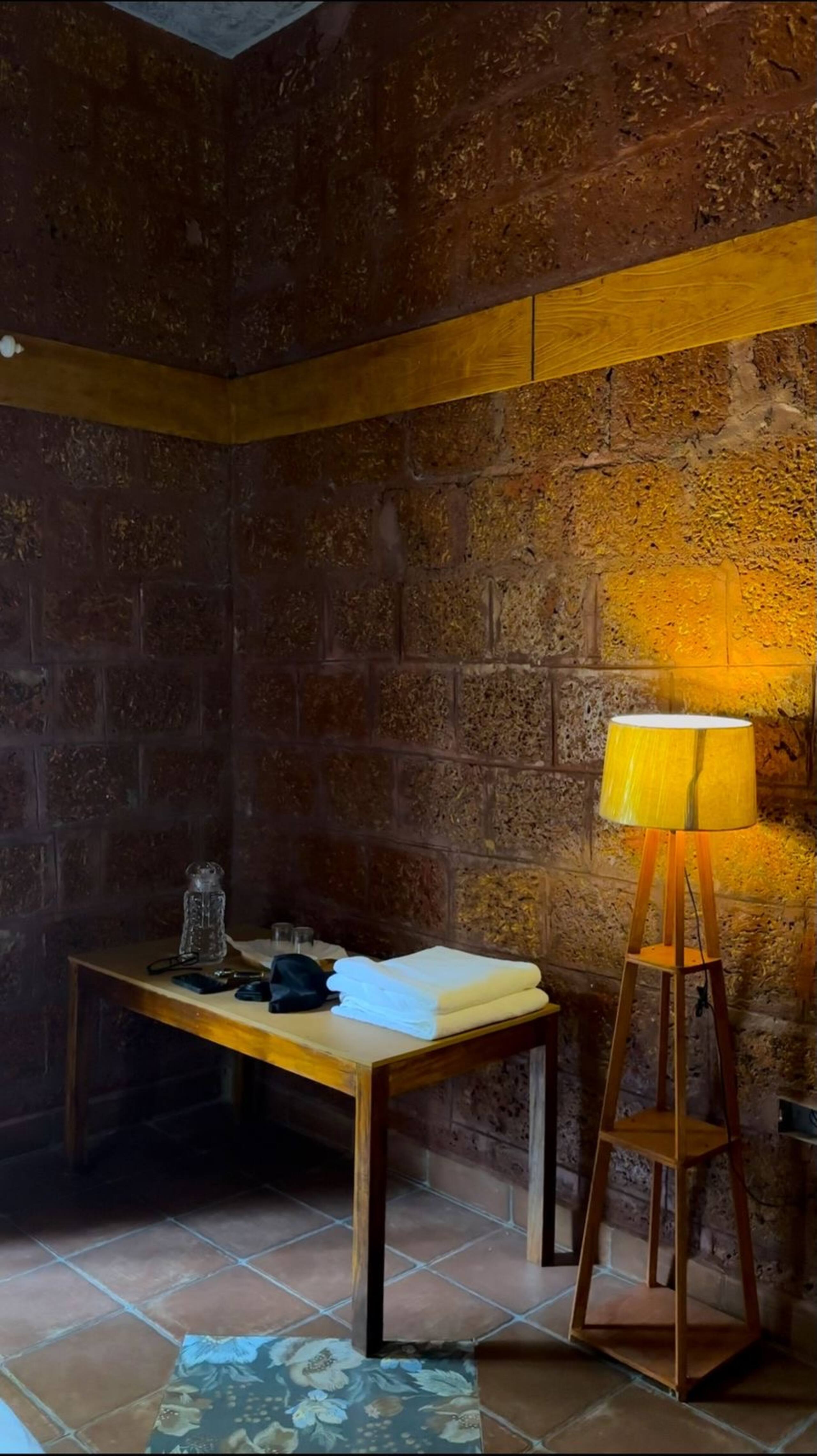 Warumala hides 6