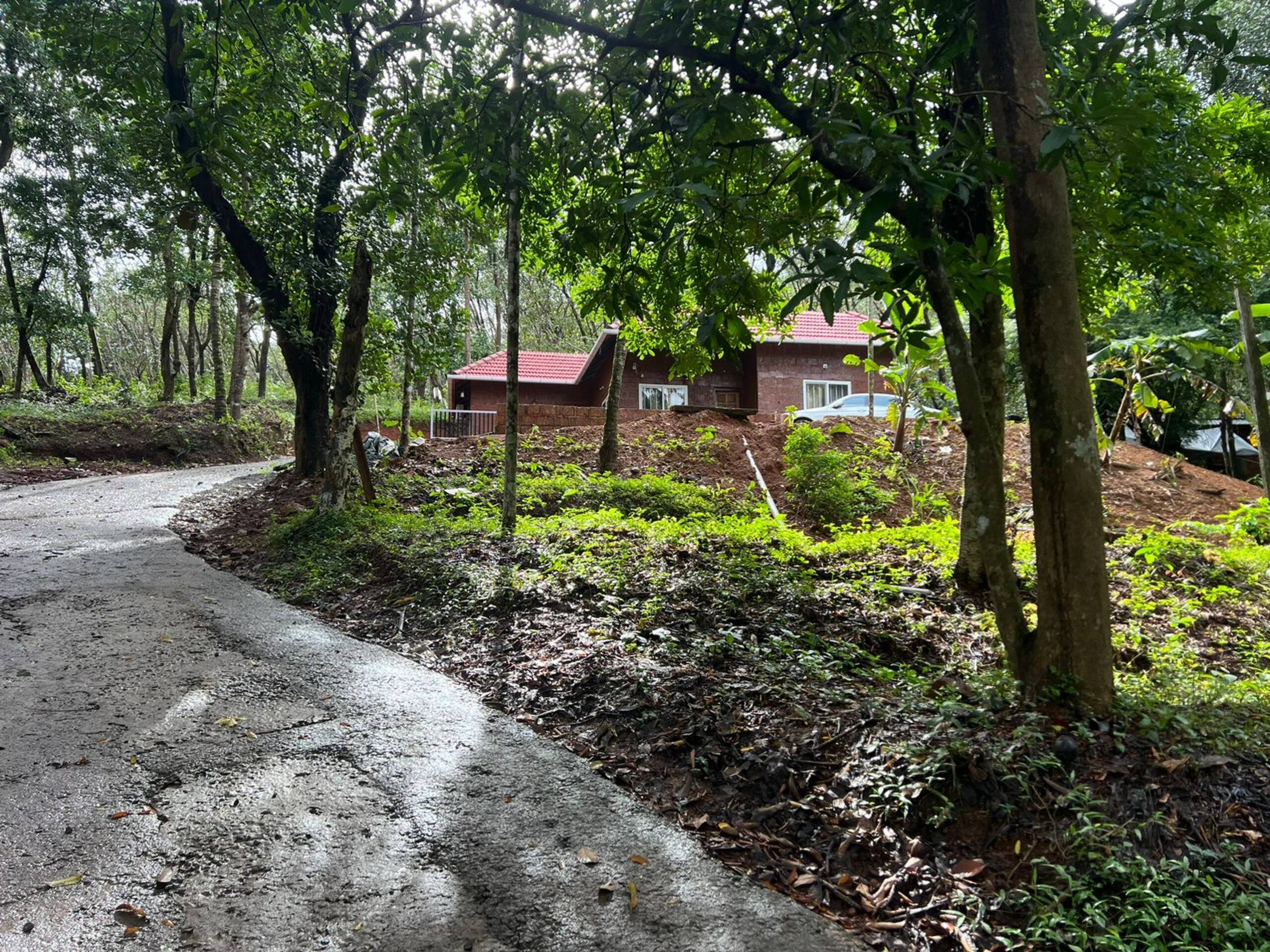 Warumala hides 2