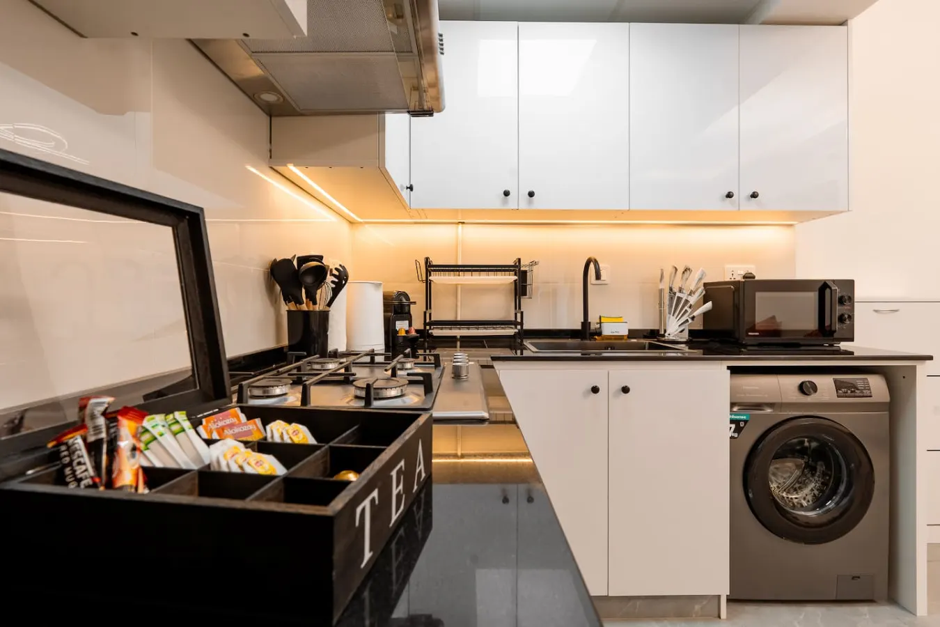 Dubai Marina - 1 BHK Stunning Apartment 13