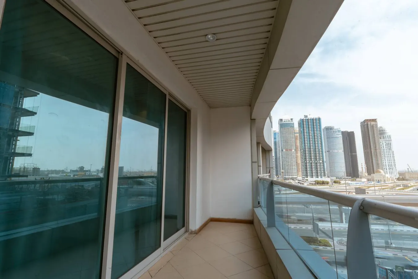 Dubai Marina - 1 BHK Stunning Apartment 18