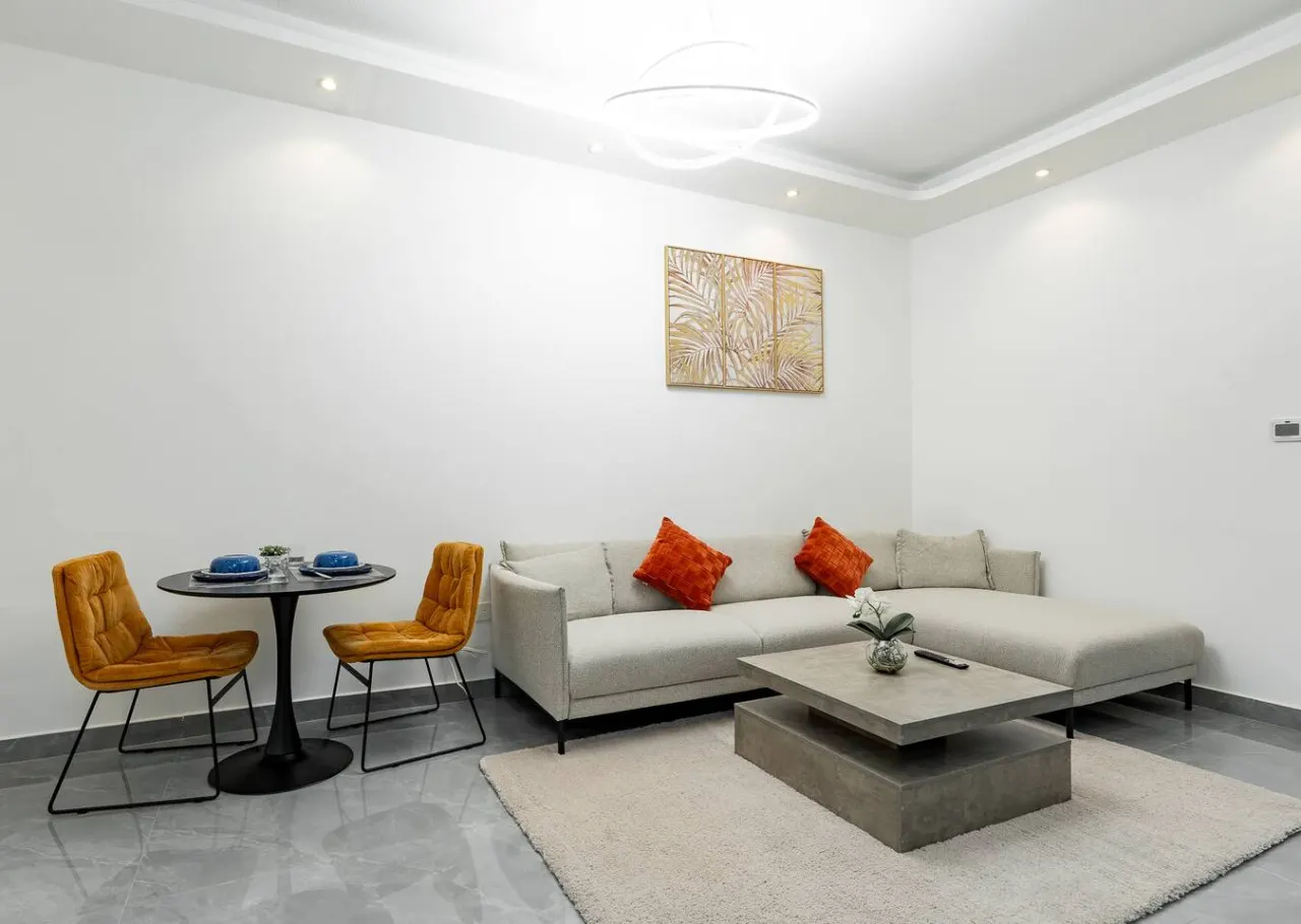 Dubai Marina - 1 BHK Stunning Apartment 3