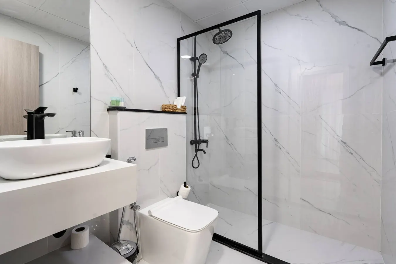Dubai Marina - 1 BHK Stunning Apartment 8