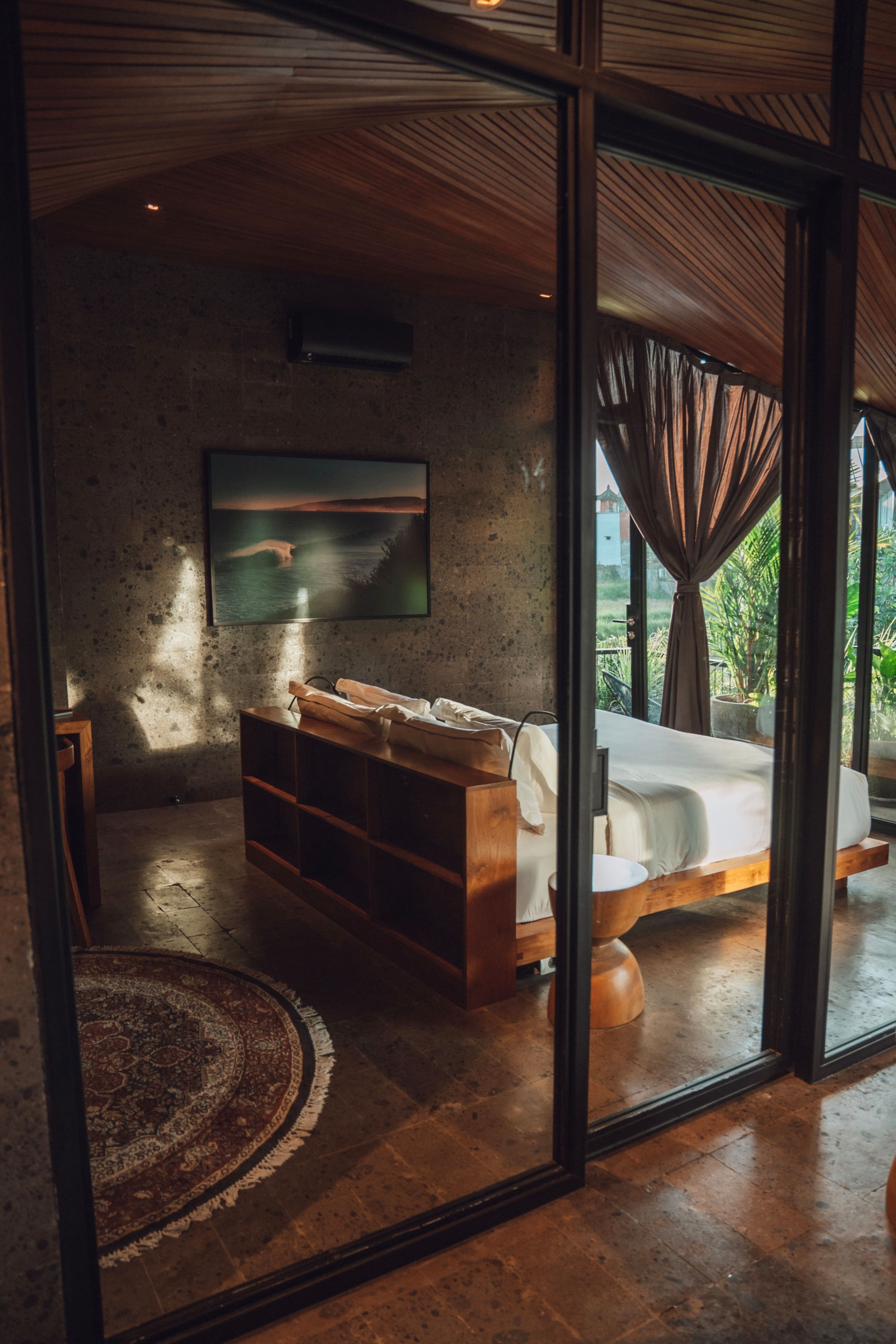 ALPHA HOUSE– Design villa w full concierge service 22