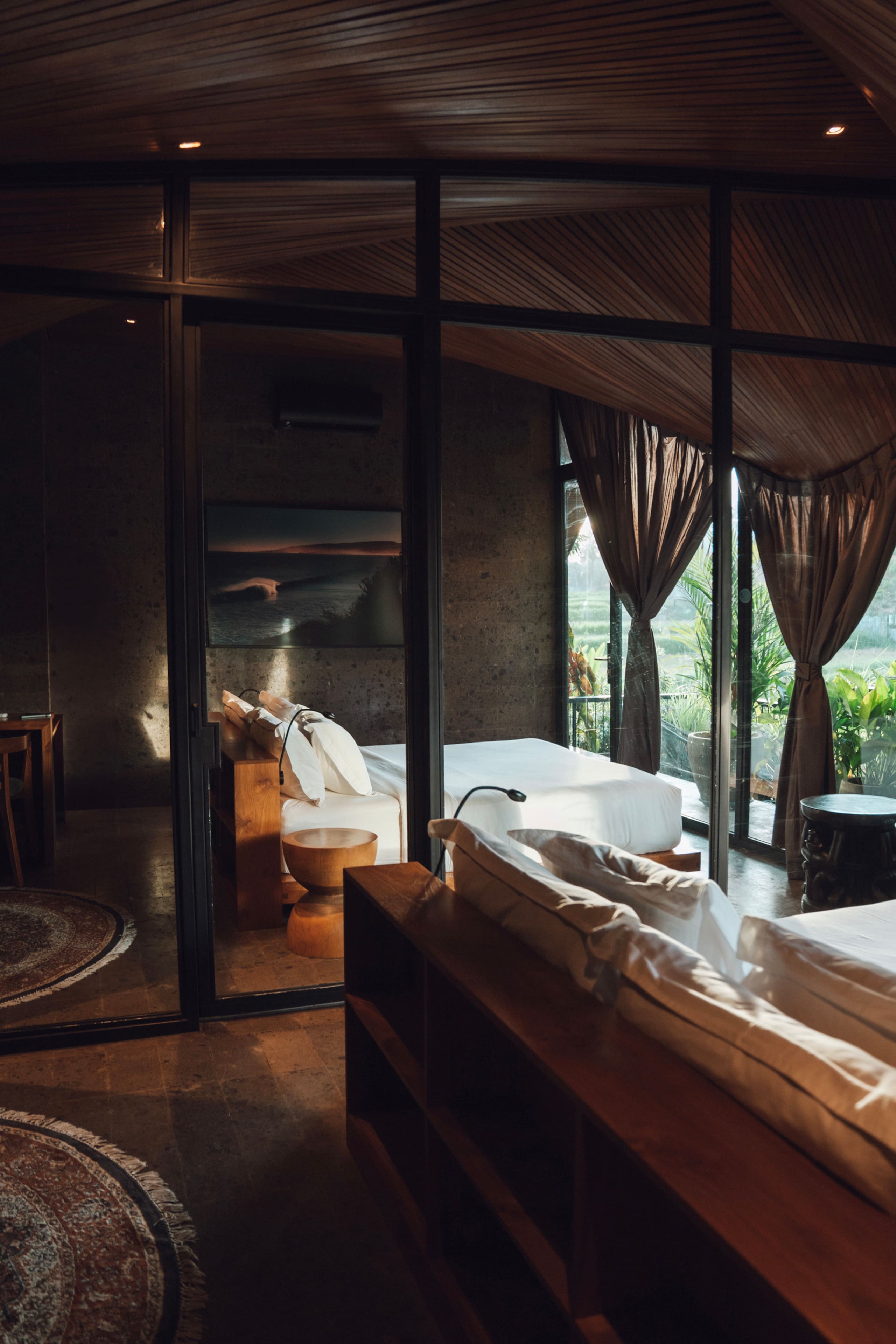 ALPHA HOUSE– Design villa w full concierge service 23