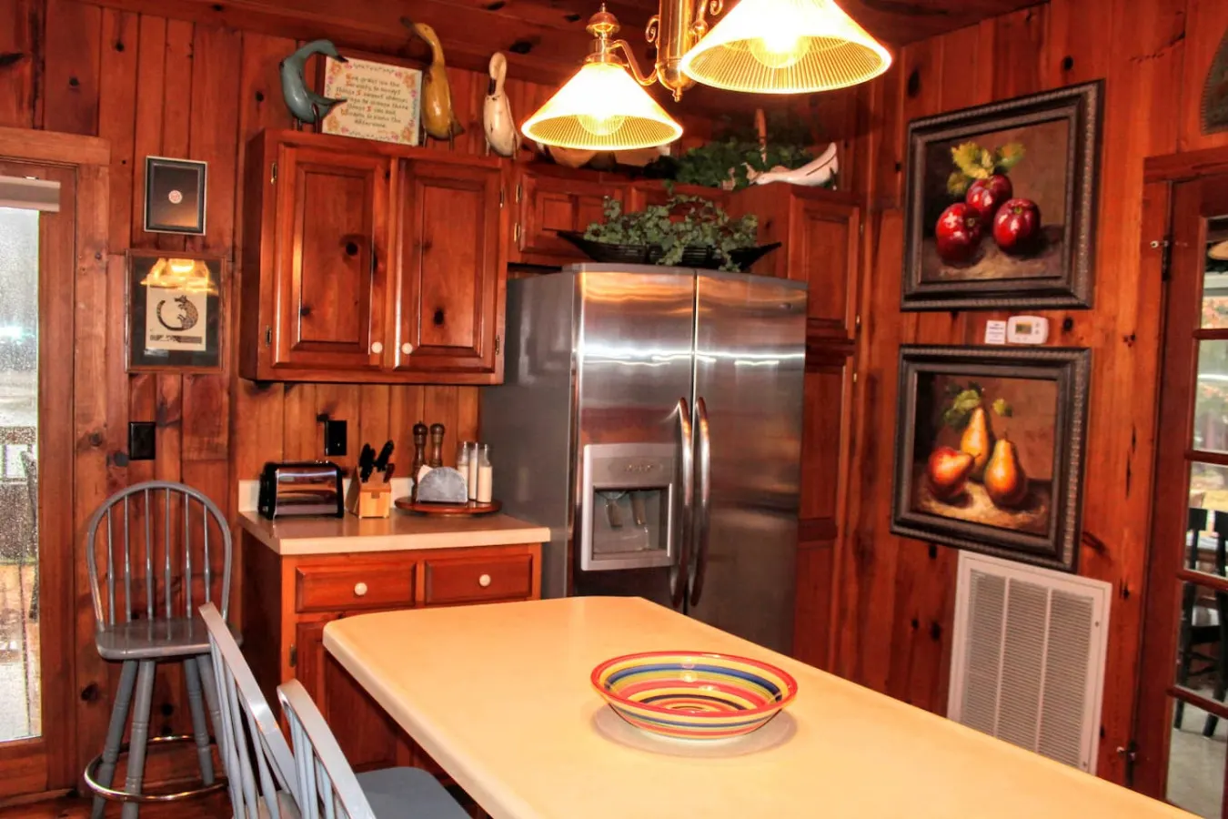 Lake Retreat the perfect cozy get away! 11
