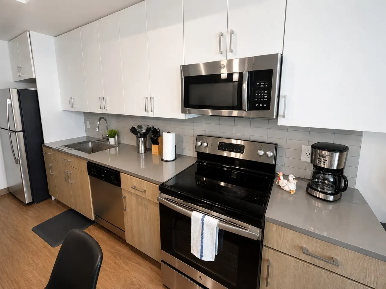 Chic 2BR Near UAB & Dining*Private Room 12