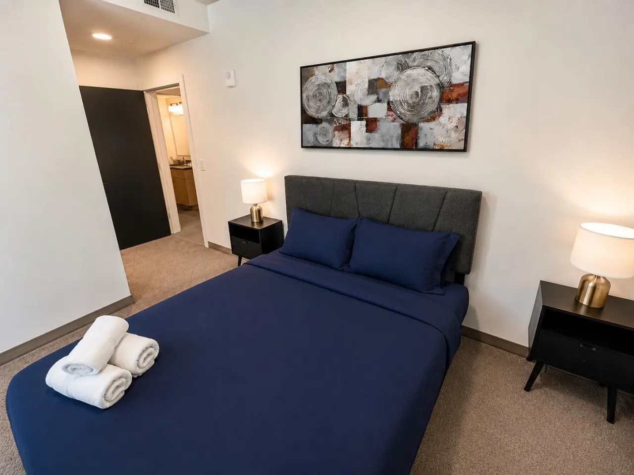 Chic 2BR Near UAB & Dining*Private Room 4