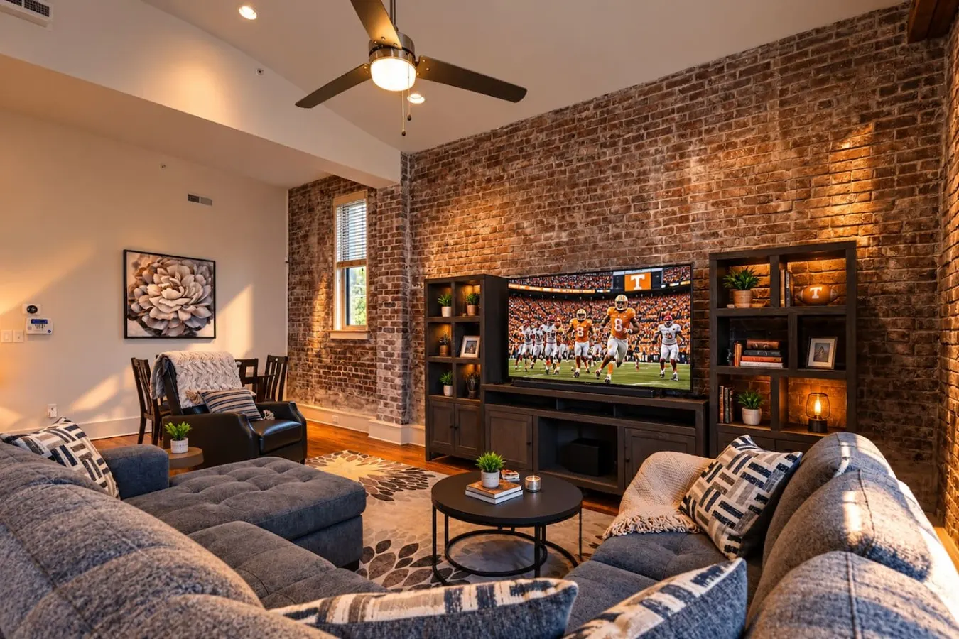 Modern Luxury Townhome | Near Old City & Downtown