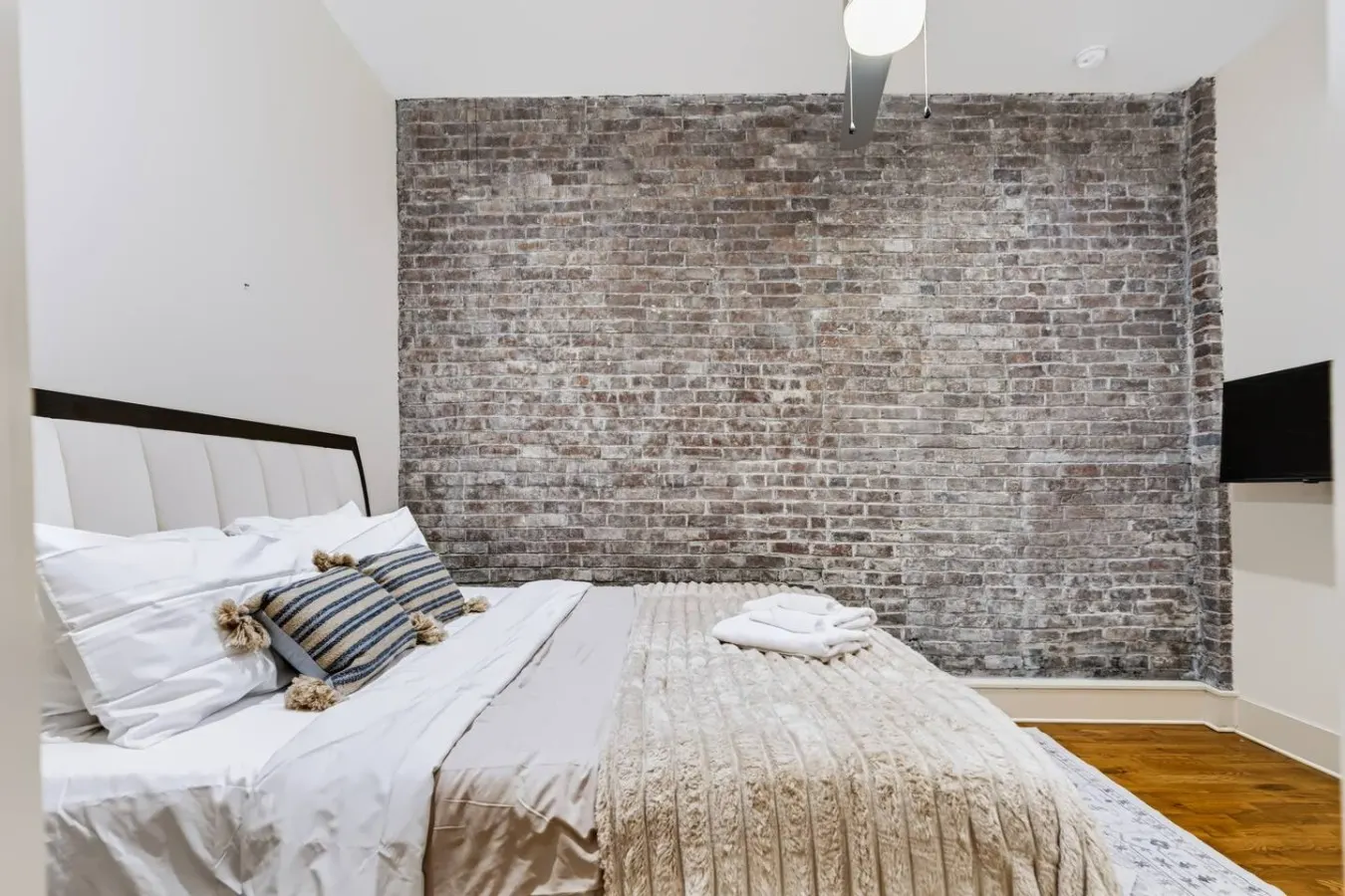 Modern Luxury Townhome | Near Old City & Downtown — photo 4