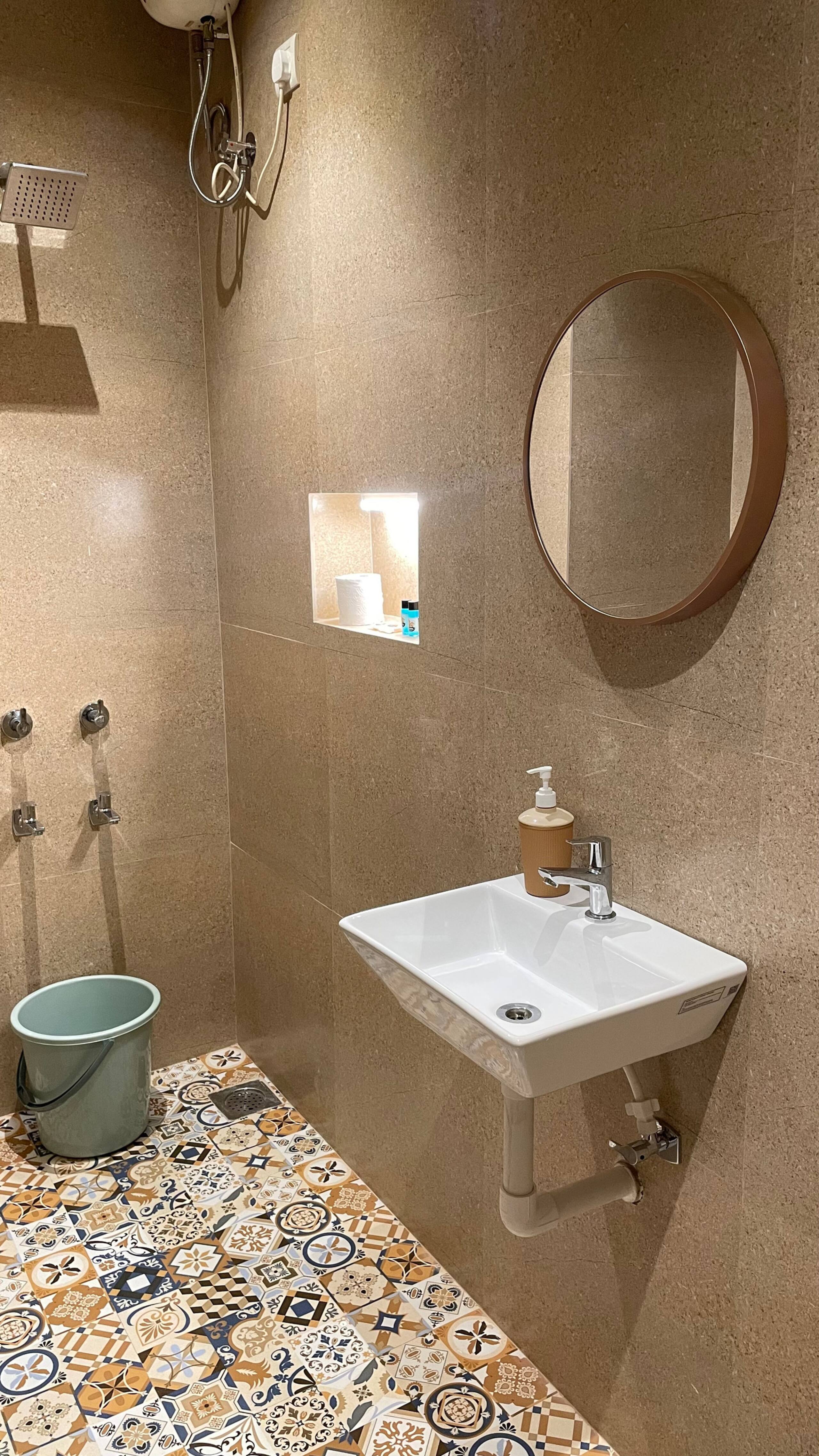 S1(Beach/kitchen/Inverter/Wifi/Parking)Stawil apt 40