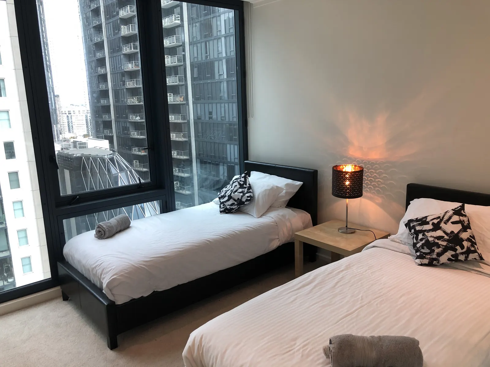 ReadySet Apartments on Southbank One - 3 Bedroom Apartment SC1 7