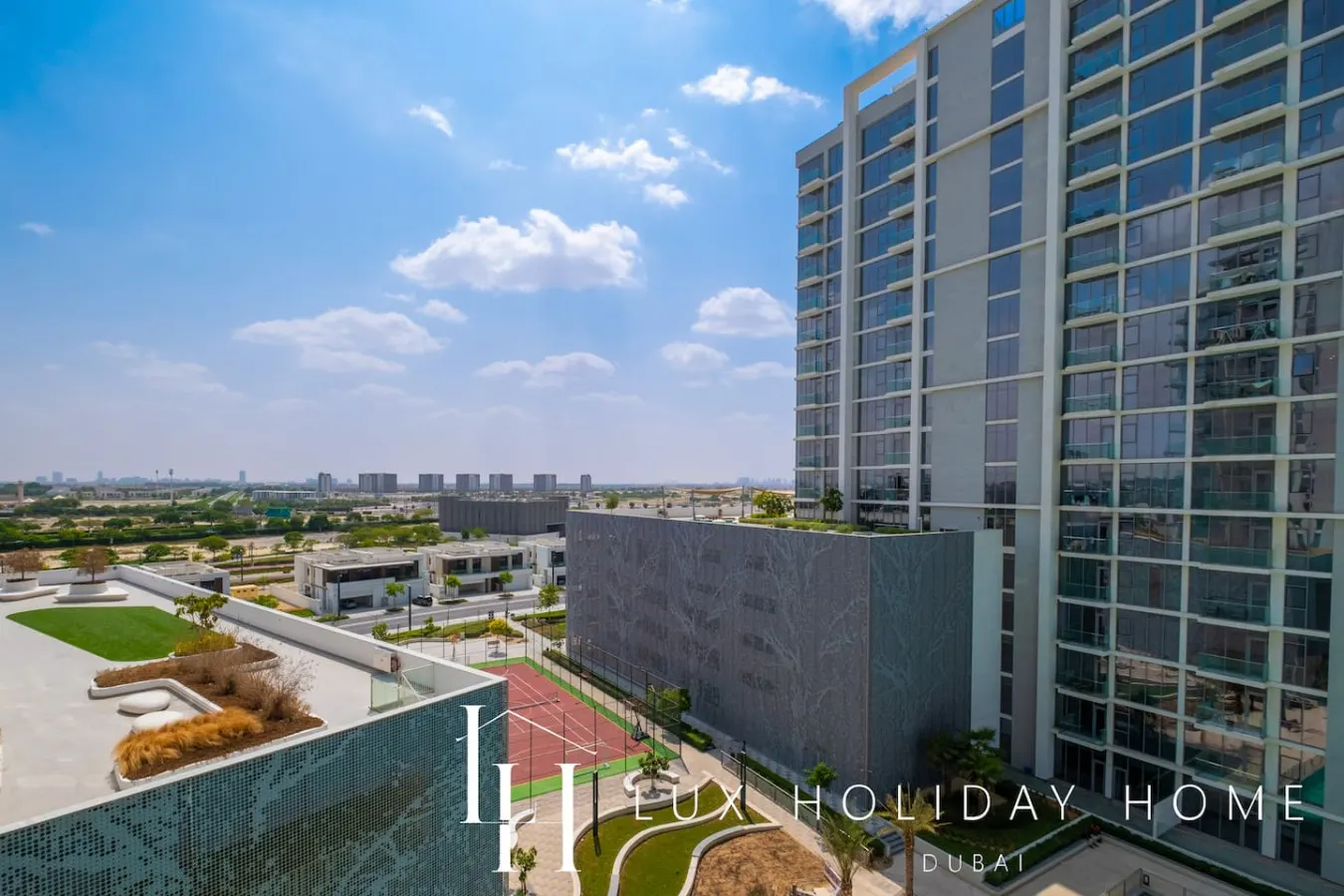 LUX The Burj Khalifa Lagoon View Suite 4 11