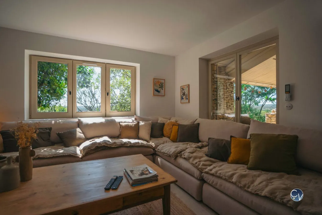 Magnifique villa au cœur de la garrigue 13