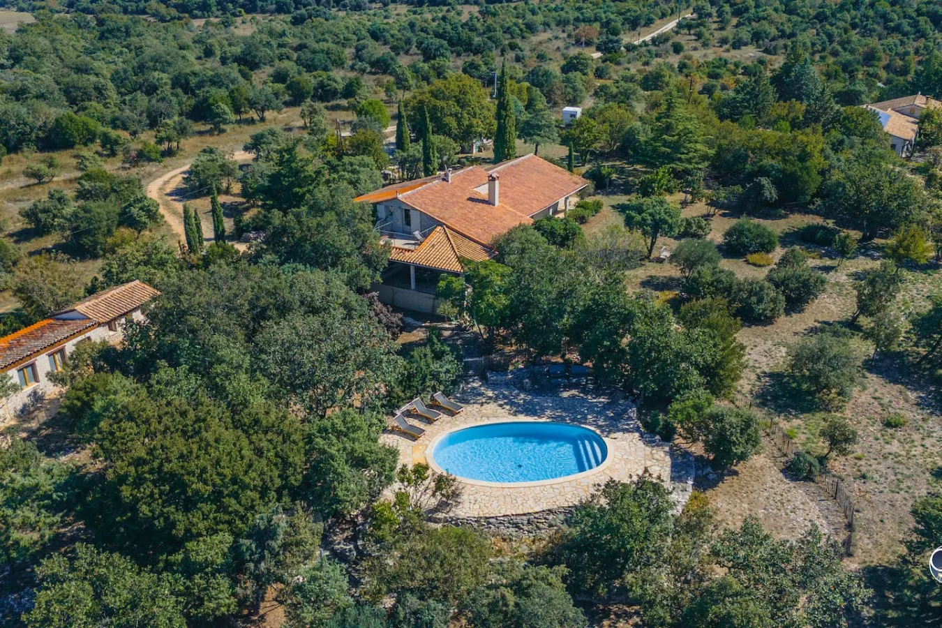 Magnifique villa au cœur de la garrigue 20