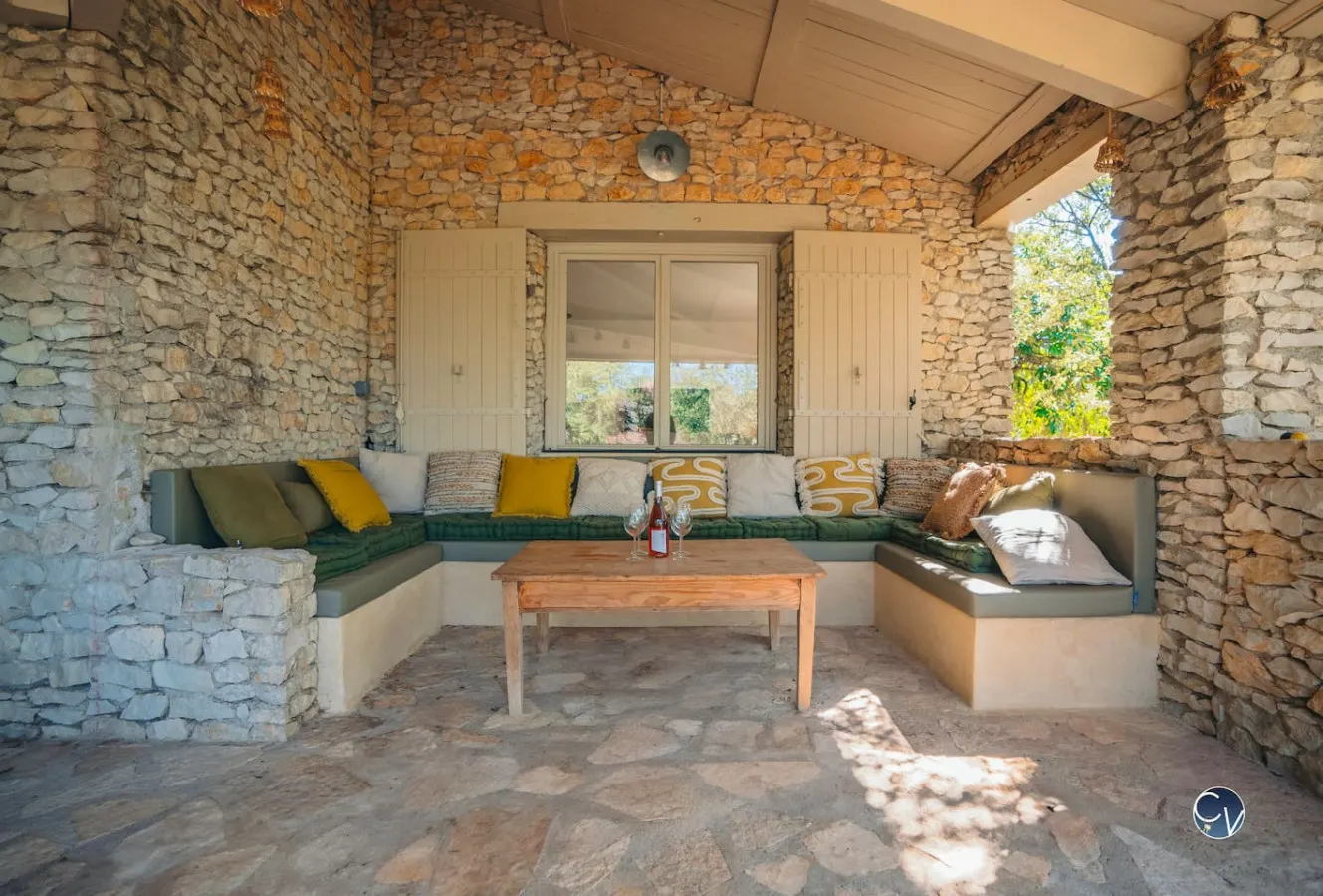 Magnifique villa au cœur de la garrigue. — photo 4