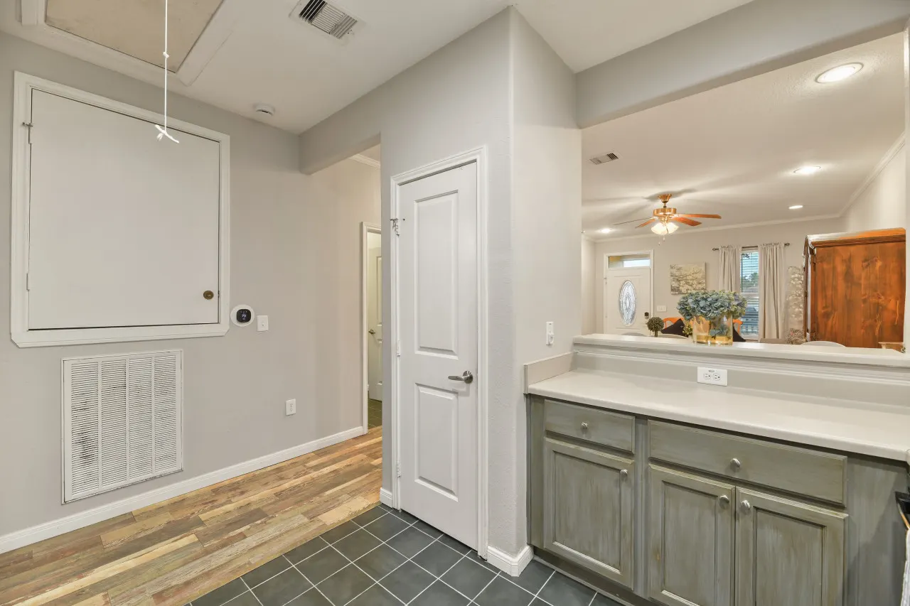 Gulf Escape Cottage Near Beach Attractions 18