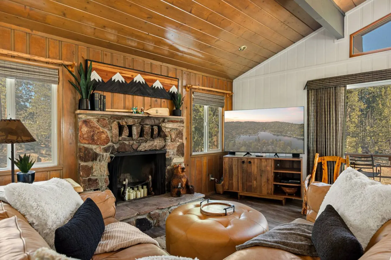 Lark Lookout: Serene Surroundings on Huge Private Lot! Hot Tub & Walk to Lake! 4