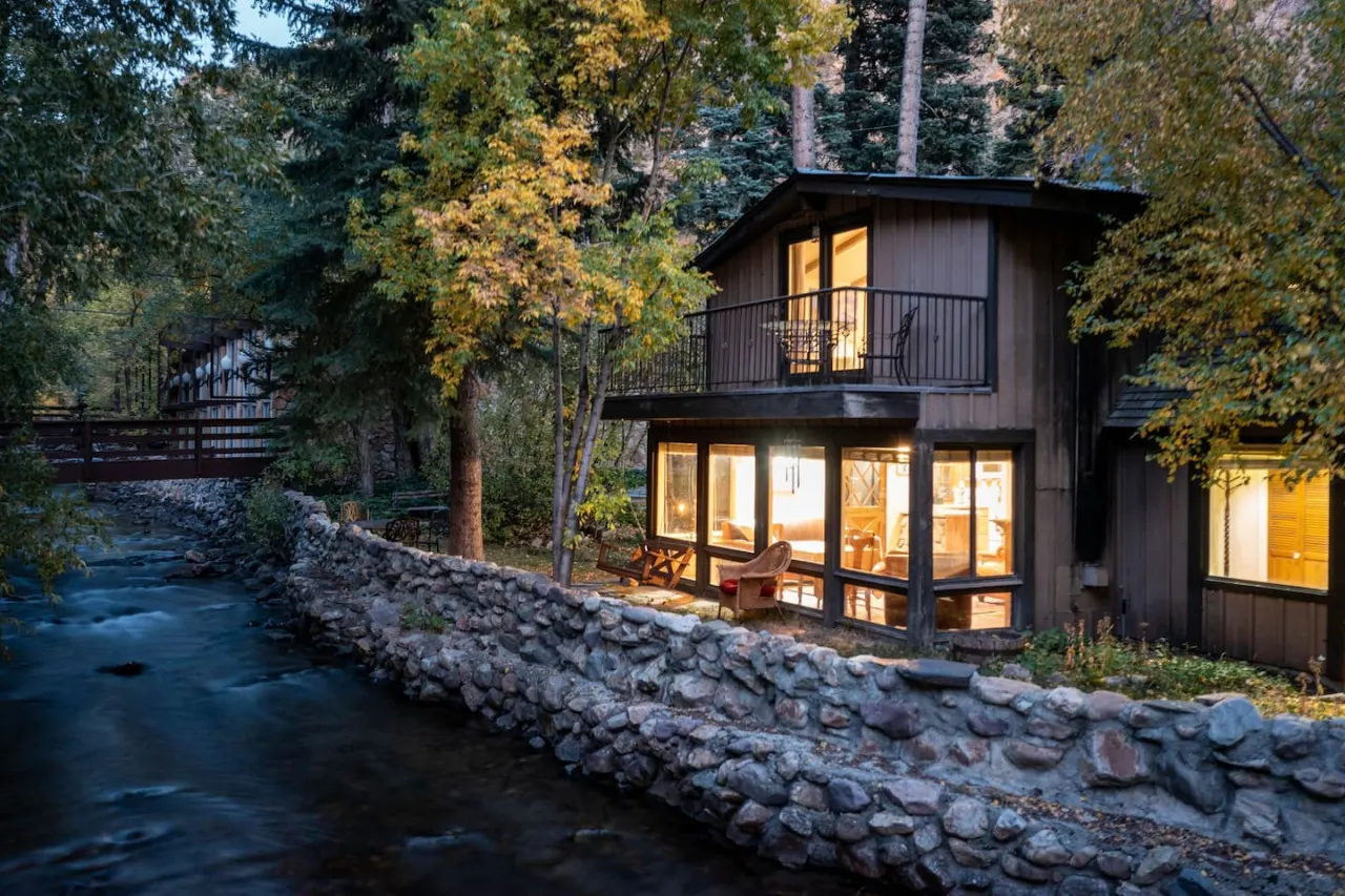 Cabin on Big Cottonwood River 7