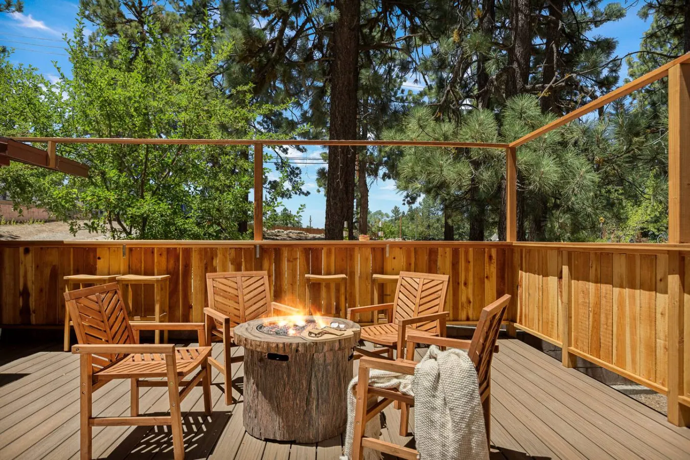 Lawliss Hideout, Steps to Village w/ Hot Tub 20