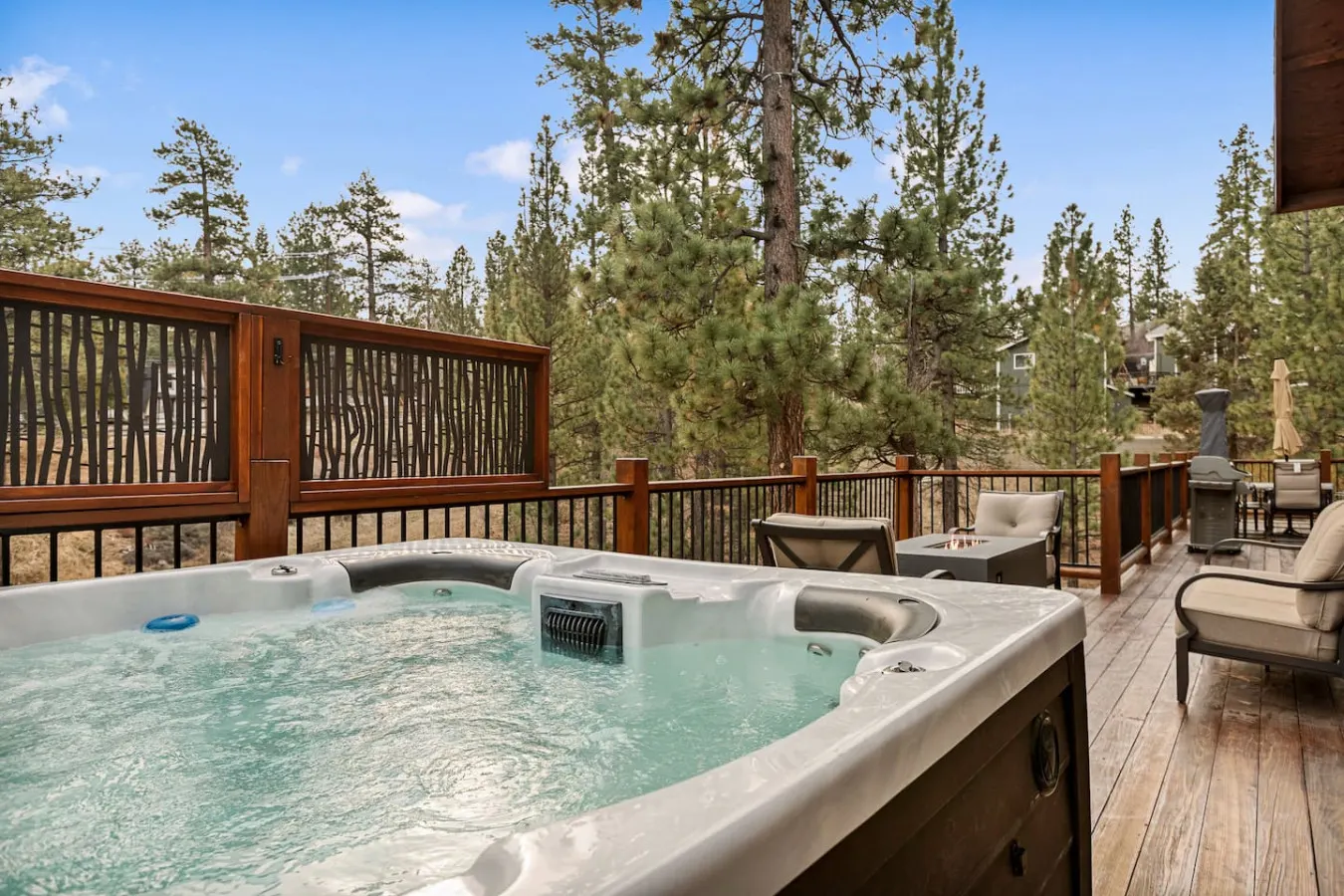 Bear Creek Lodge, Hot Tub near Snow Summit 5