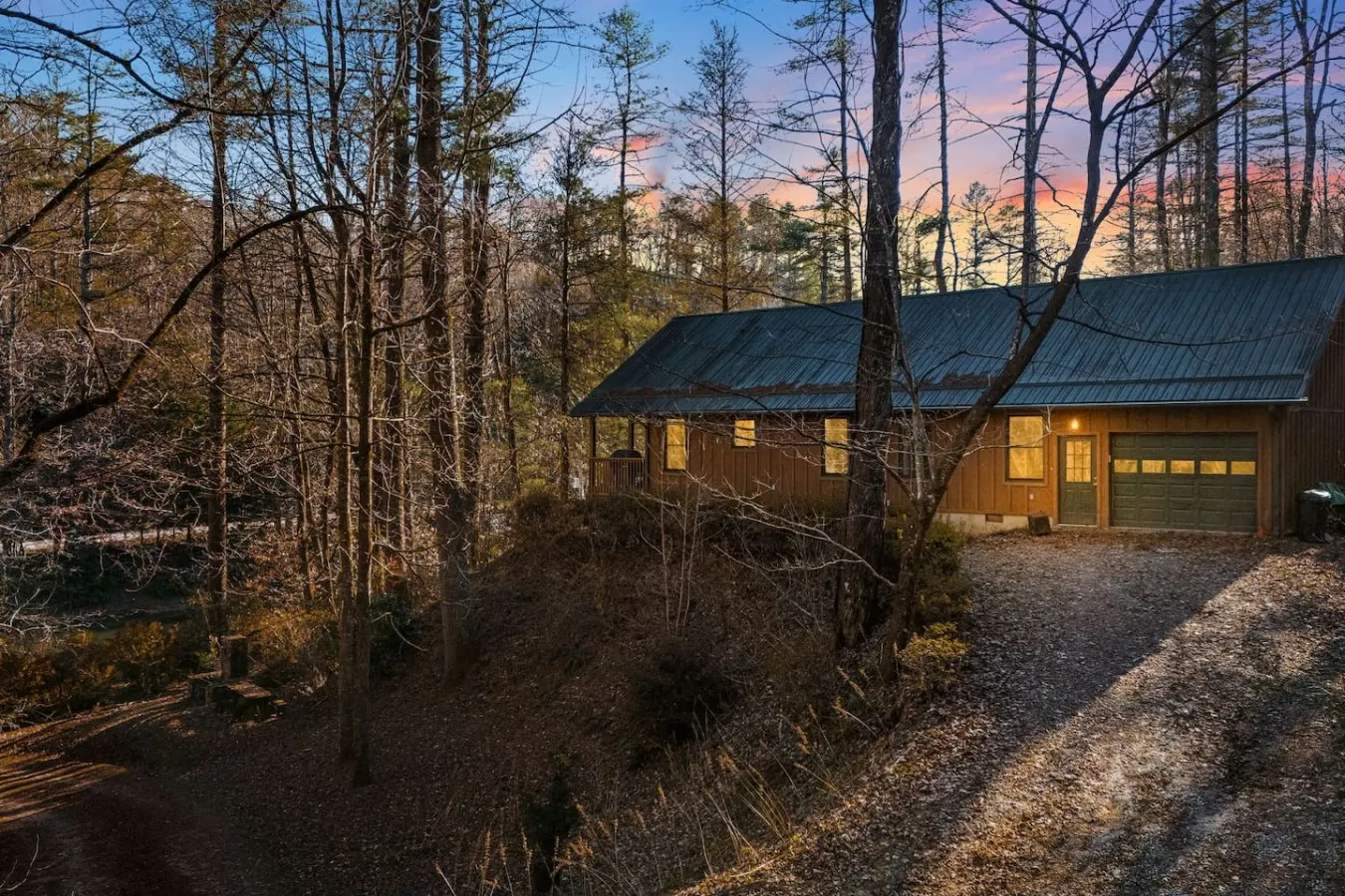 Serene Cabin Overlooking Pond on 66 Acres