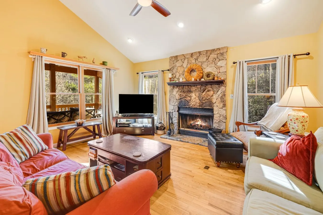 Serene Cabin Overlooking Pond on 66 Acres 17