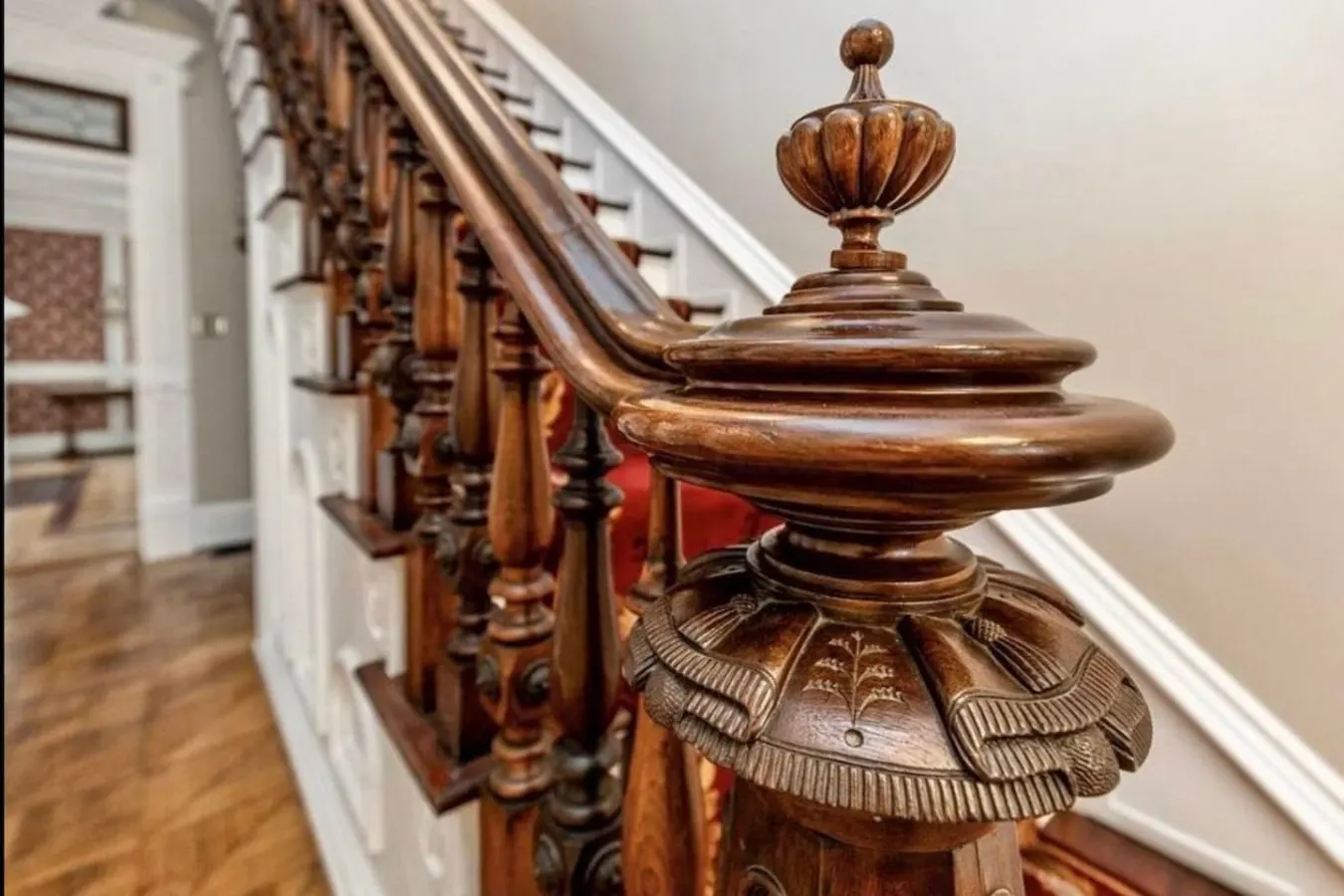 Stunning Victorian Mansion Downtown Lancaster 11
