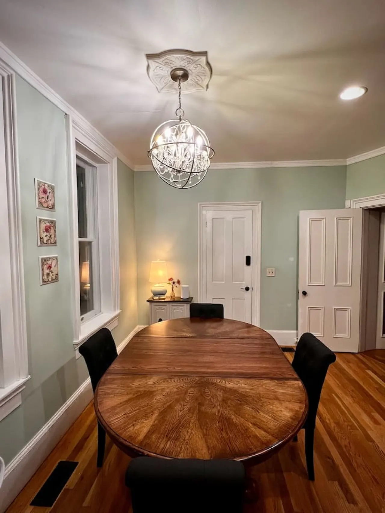 Stunning Victorian Mansion Downtown Lancaster 13