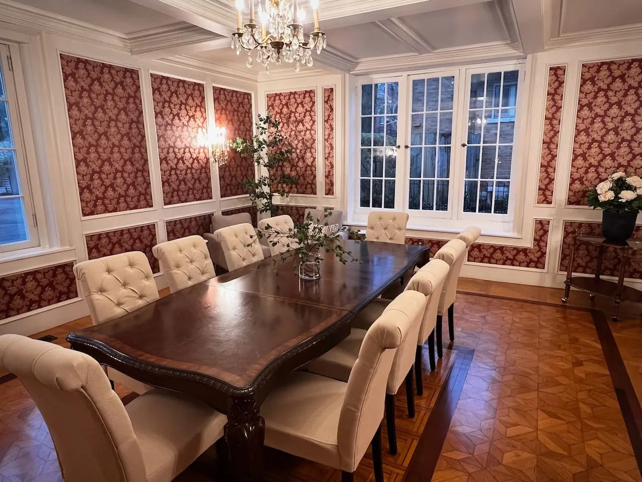 Stunning Victorian Mansion Downtown Lancaster 15