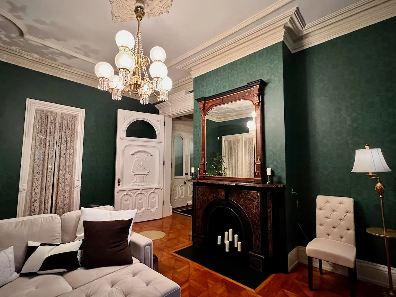 Stunning Victorian Mansion Downtown Lancaster 17
